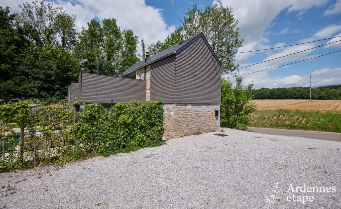 Luxueuze vakantiewoning voor 4 personen met zwembad, sauna en jacuzzi in Ciney