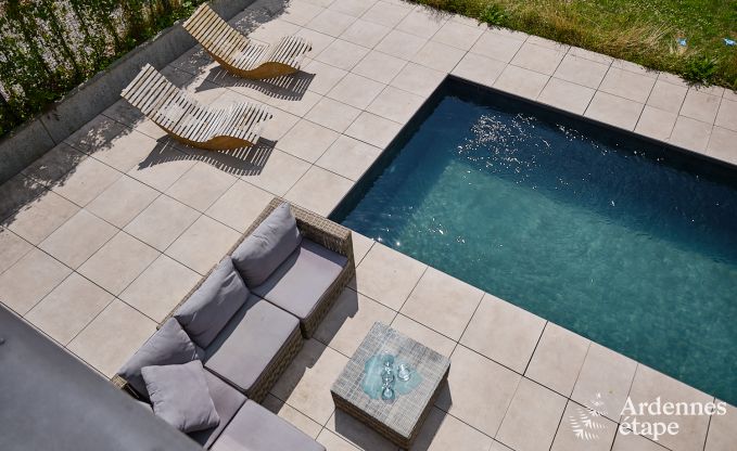 Luxueuze vakantiewoning voor 4 personen met zwembad, sauna en jacuzzi in Ciney