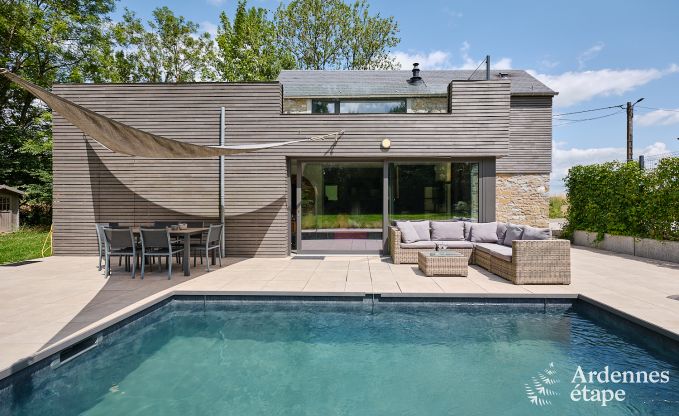 Luxueuze vakantiewoning voor 4 personen met zwembad, sauna en jacuzzi in Ciney