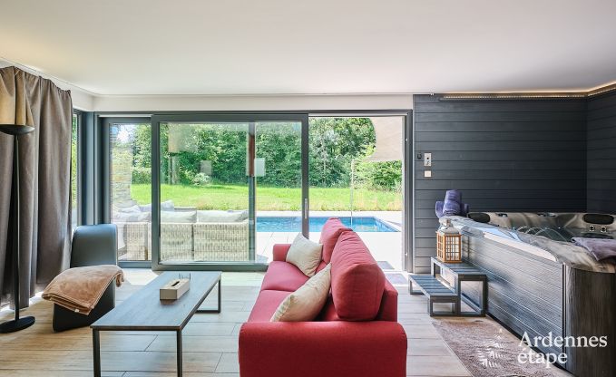 Luxueuze vakantiewoning voor 4 personen met zwembad, sauna en jacuzzi in Ciney
