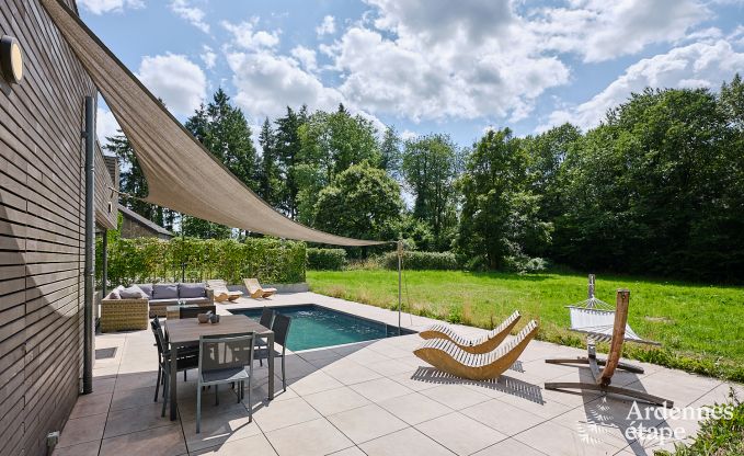 Luxueuze vakantiewoning voor 4 personen met zwembad, sauna en jacuzzi in Ciney