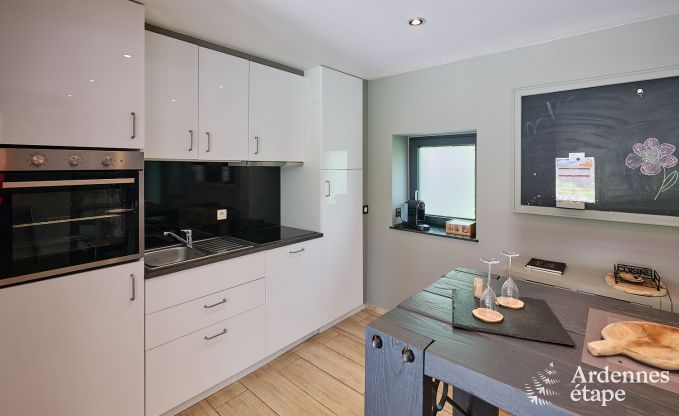 Luxueuze vakantiewoning voor 4 personen met zwembad, sauna en jacuzzi in Ciney