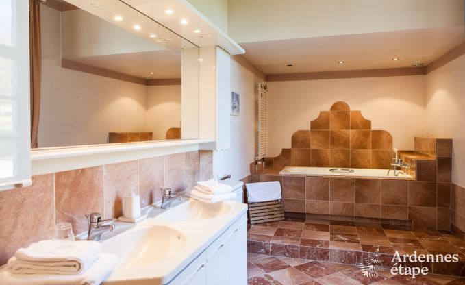 Kasteel in Ciney voor 31 personen in de Ardennen