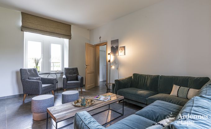 Ontspannende vakantie in de Ardennen: ruime luxe villa voor 10 personen in Ciney met sauna en tuin