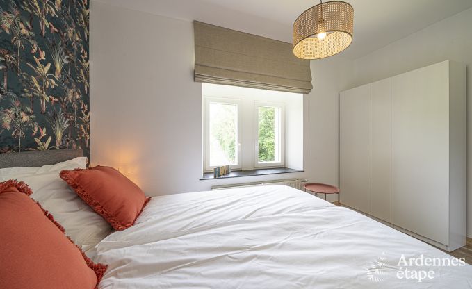 Ontspannende vakantie in de Ardennen: ruime luxe villa voor 10 personen in Ciney met sauna en tuin