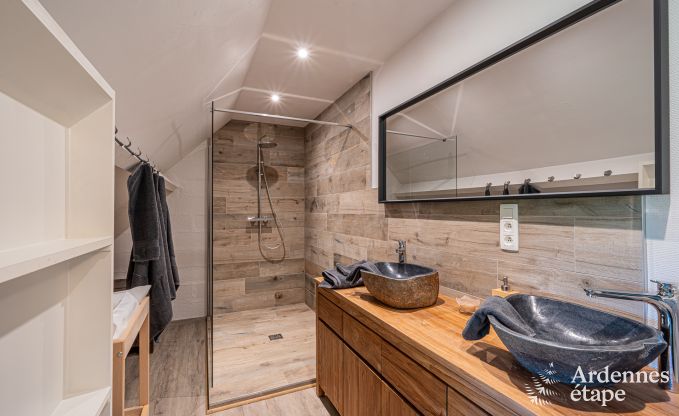 Luxe vakantiewoning in Ciney: huis voor 8 personen met binnenzwembad, sauna en privtuin