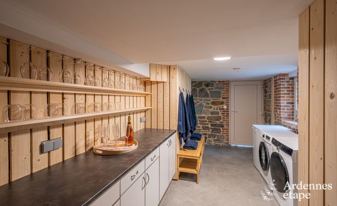 Luxe vakantiewoning in Ciney: huis voor 8 personen met binnenzwembad, sauna en privtuin