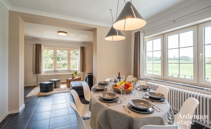 Luxe vakantiewoning in Ciney: huis voor 8 personen met binnenzwembad, sauna en privtuin