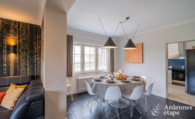 Luxe vakantiewoning in Ciney: huis voor 8 personen met binnenzwembad, sauna en priv�tuin