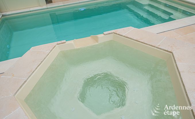 Luxe vakantiewoning in Ciney: huis voor 8 personen met binnenzwembad, sauna en priv�tuin