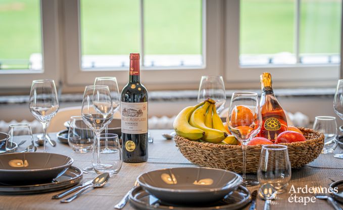 Luxe vakantiewoning in Ciney: huis voor 8 personen met binnenzwembad, sauna en priv�tuin