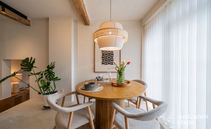 Charmant huisje voor 2 personen in Clavier met slaapkamer, badkamer, jacuzzi en priv�tuin