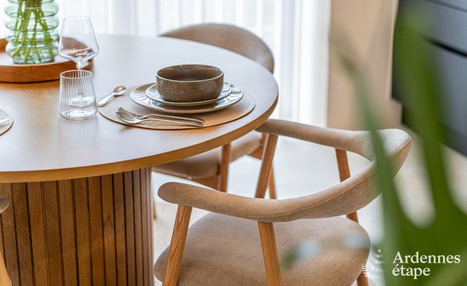 Charmant huisje voor 2 personen in Clavier met slaapkamer, badkamer, jacuzzi en priv�tuin