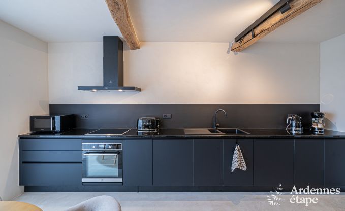 Charmant huisje voor 2 personen in Clavier met slaapkamer, badkamer, jacuzzi en priv�tuin