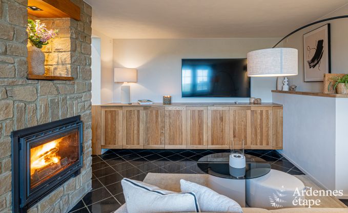 Charmant huisje voor 2 personen in Clavier met slaapkamer, badkamer, jacuzzi en priv�tuin