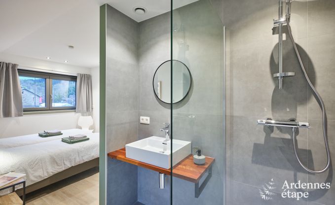 Verblijf met 20 personen in 3 vakantiehuizen op eenzelfde terrein in Coo