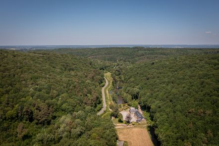 Uniek in de Ardennen: loft + chalet! Verblijf met 6 midden in het bos.