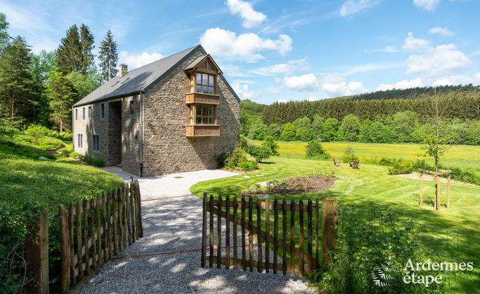 Chalet in Couvin voor 8 personen: comfortabele vakantiewoning met sauna en panoramisch uitzicht