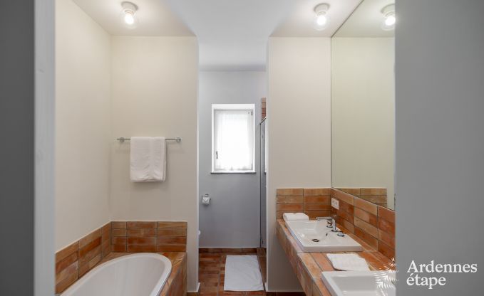 Chalet in Couvin voor 8 personen: comfortabele vakantiewoning met sauna en panoramisch uitzicht