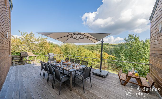 Ruime vakantievilla in Daverdisse voor 14 personen met 5 slaap- en badkamers, wellnessfaciliteiten en priv�tuin