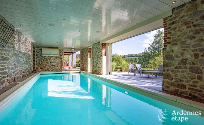 Ruime vakantievilla in Daverdisse voor 14 personen met 5 slaap- en badkamers, wellnessfaciliteiten en priv�tuin