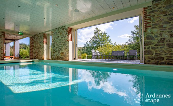 Ruime vakantievilla in Daverdisse voor 14 personen met 5 slaap- en badkamers, wellnessfaciliteiten en priv�tuin