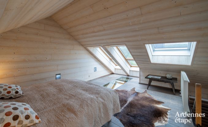 Ruime vakantievilla in Daverdisse voor 14 personen met 5 slaap- en badkamers, wellnessfaciliteiten en privtuin