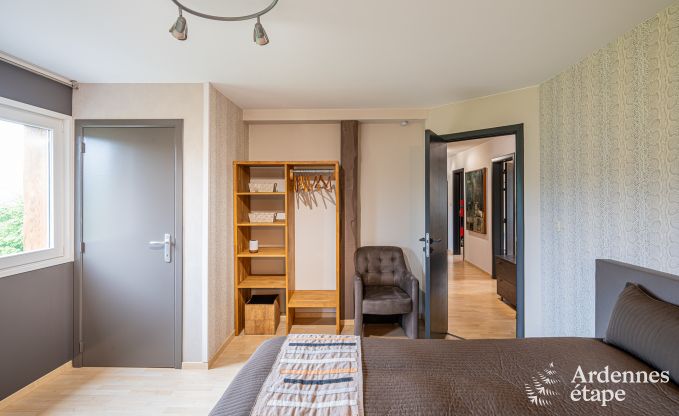 Ruime vakantievilla in Daverdisse voor 14 personen met 5 slaap- en badkamers, wellnessfaciliteiten en privtuin