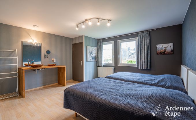 Ruime vakantievilla in Daverdisse voor 14 personen met 5 slaap- en badkamers, wellnessfaciliteiten en privtuin