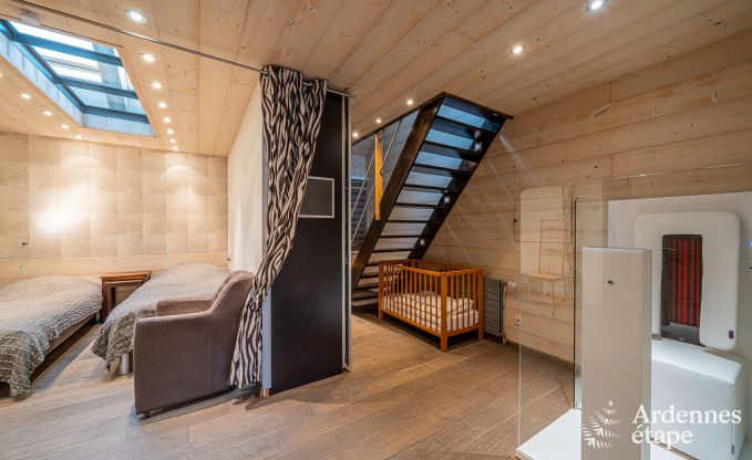 Ruime vakantievilla in Daverdisse voor 14 personen met 5 slaap- en badkamers, wellnessfaciliteiten en privtuin