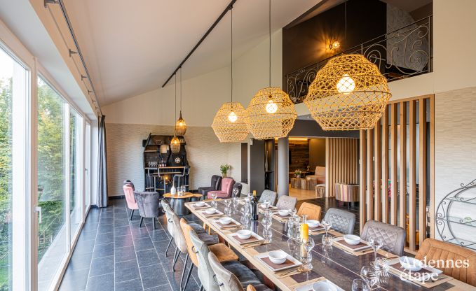 Ruime vakantievilla in Daverdisse voor 14 personen met 5 slaap- en badkamers, wellnessfaciliteiten en privtuin