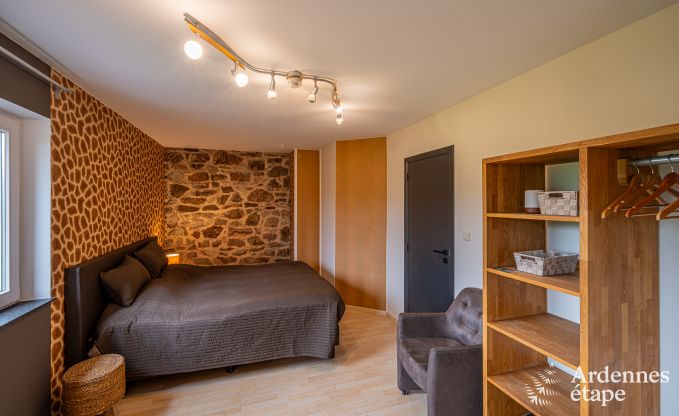 Ruime vakantievilla in Daverdisse voor 14 personen met 5 slaap- en badkamers, wellnessfaciliteiten en privtuin