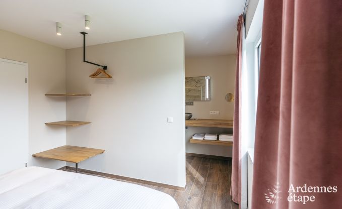 Ruime luxevilla in Daverdisse voor 22 personen met 11 slaapkamers, binnenzwembad, sauna en jacuzzi