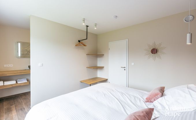 Ruime luxevilla in Daverdisse voor 22 personen met 11 slaapkamers, binnenzwembad, sauna en jacuzzi