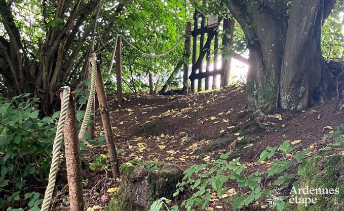 Ruime luxevilla in Daverdisse voor 22 personen met 11 slaapkamers, binnenzwembad, sauna en jacuzzi