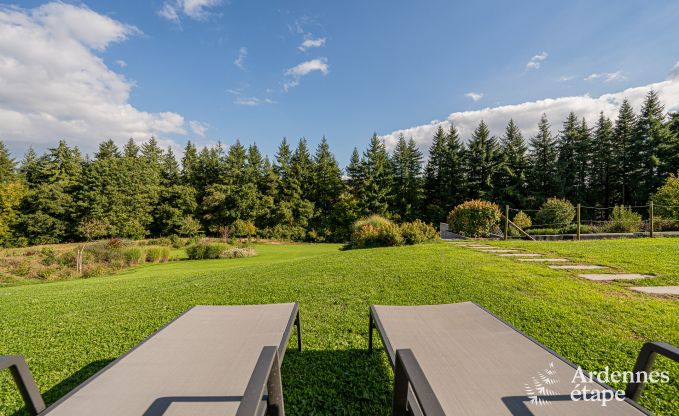 Ruime luxevilla in Daverdisse voor 22 personen met 11 slaapkamers, binnenzwembad, sauna en jacuzzi