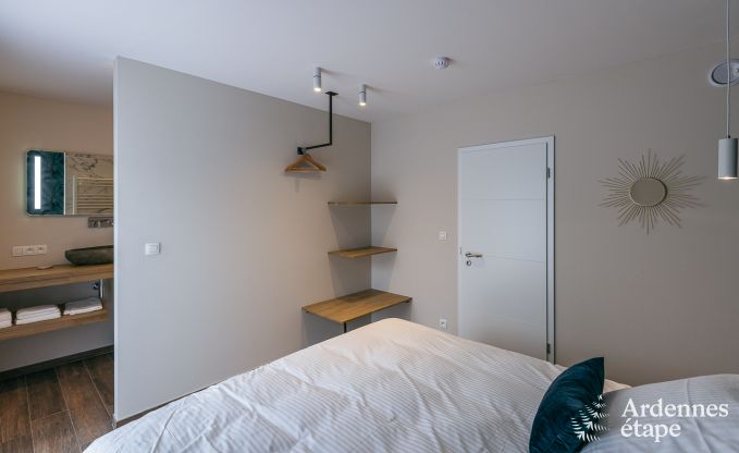 Ruime luxevilla in Daverdisse voor 22 personen met 11 slaapkamers, binnenzwembad, sauna en jacuzzi