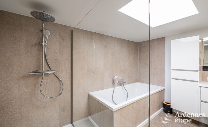 Buitengewoon in Dinant voor 50 personen in de Ardennen