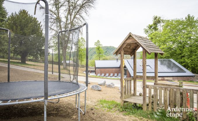 Buitengewoon in Dinant voor 33 personen in de Ardennen