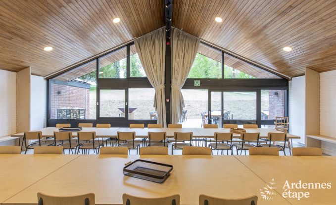 Buitengewoon in Dinant voor 33 personen in de Ardennen