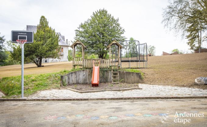 Buitengewoon in Dinant voor 33 personen in de Ardennen