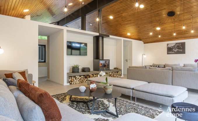 Buitengewoon in Dinant voor 33 personen in de Ardennen