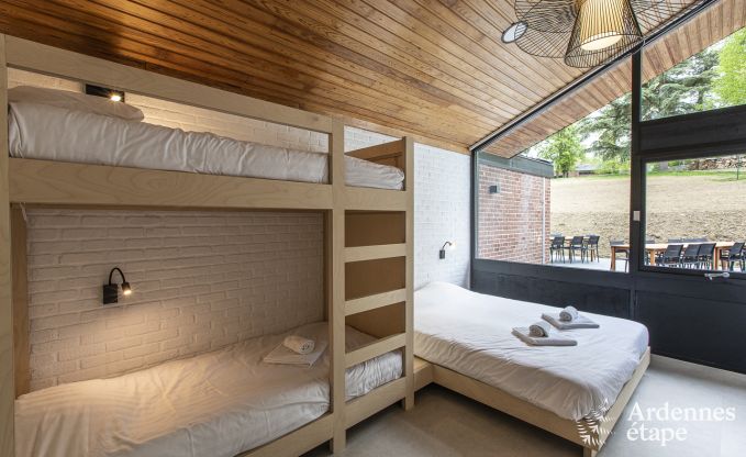 Buitengewoon in Dinant voor 33 personen in de Ardennen