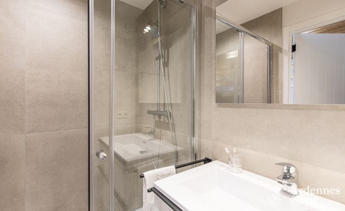 Buitengewoon in Dinant voor 33 personen in de Ardennen