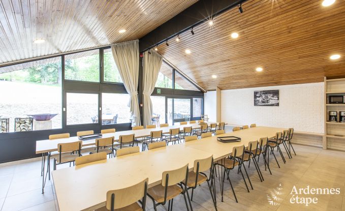 Buitengewoon in Dinant voor 33 personen in de Ardennen