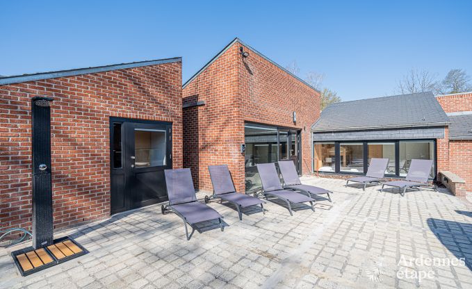 Buitengewoon in Dinant voor 50 personen in de Ardennen