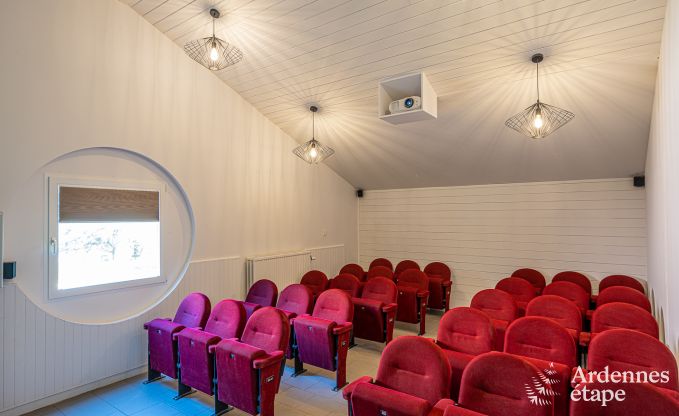 Buitengewoon in Dinant voor 50 personen in de Ardennen