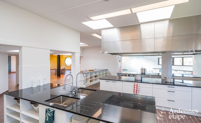 Buitengewoon in Dinant voor 50 personen in de Ardennen