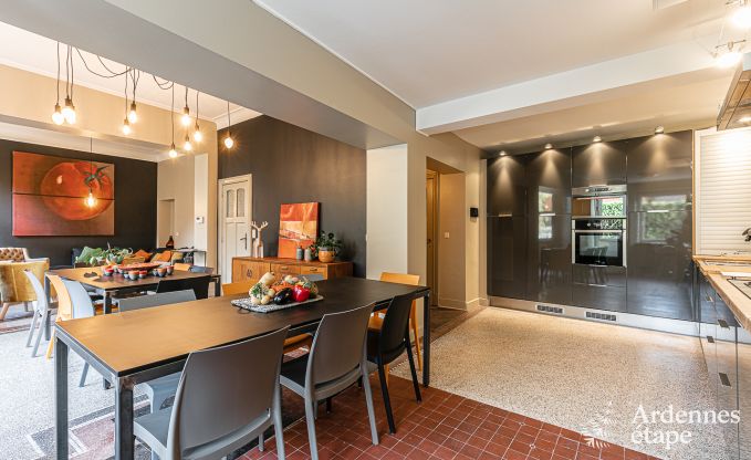 Herenhuis in Dinant voor 12/14 personen in de Ardennen