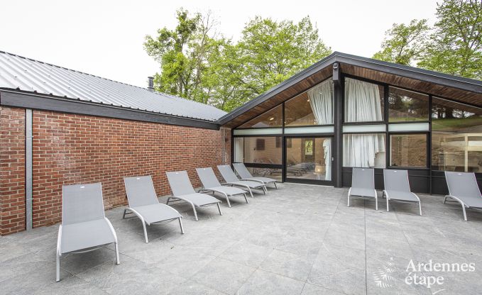 Buitengewoon in Dinant voor 33 personen in de Ardennen